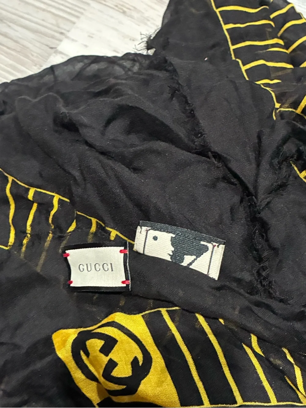 Black and Yellow Men's Designer Logo Scarf - Unbranded